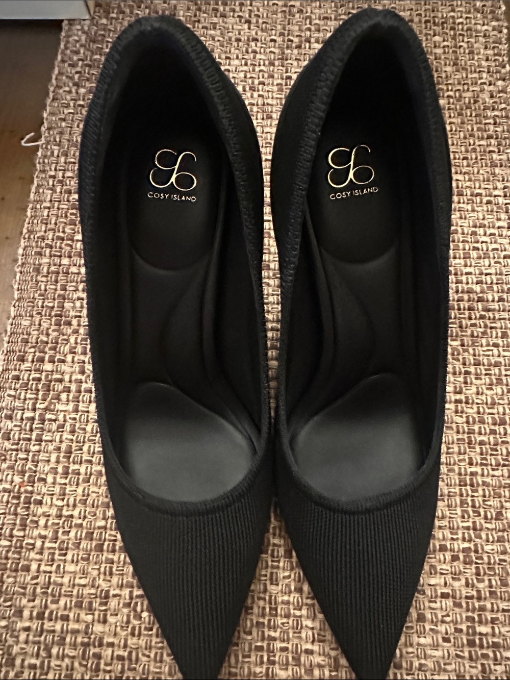 Women's Black Pointed Knit Heels